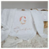 Lange blanc broderie initiale fleurie "Lou" – Image 17