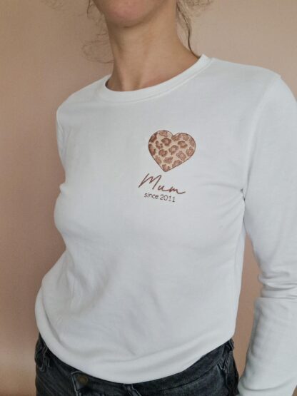 Sweat à capuche adulte CŒUR LÉOPARD “à personnaliser" – Image 3