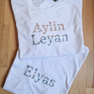 T-shirt enfant manches longues broderie mot fleuri “à personnaliser”
